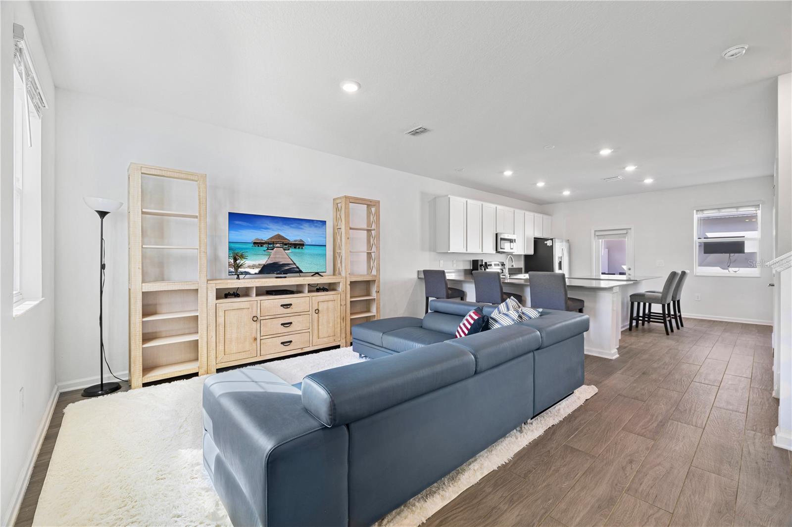 10768 RHETT BUTLER ALY