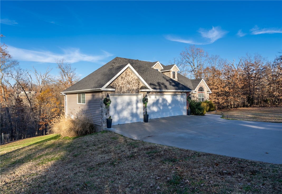 17 Rath Drive