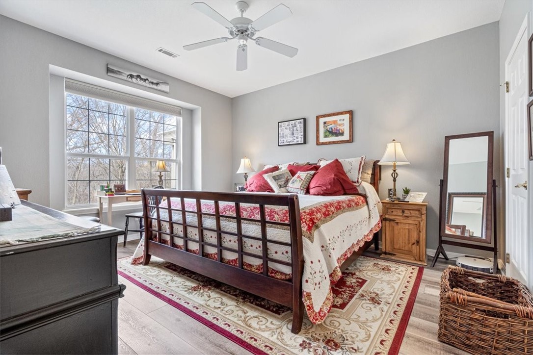 33 Highland Parkway
