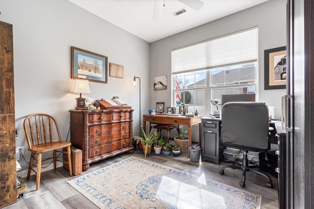 33 Highland Parkway