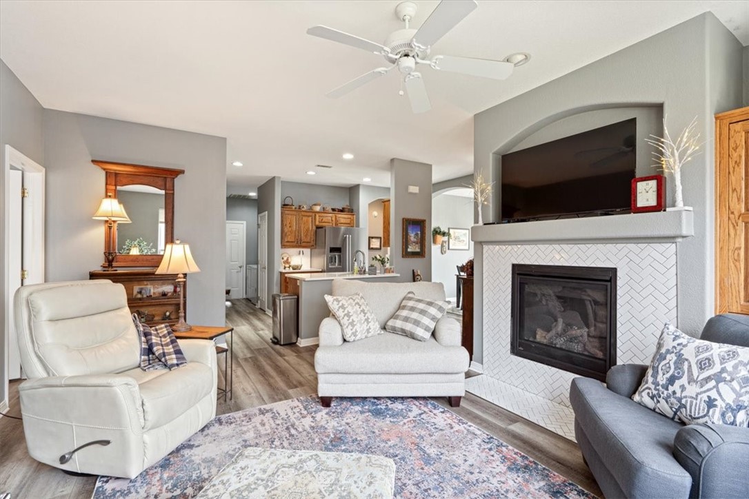 33 Highland Parkway