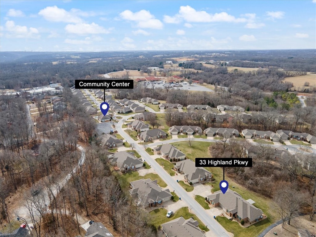 33 Highland Parkway