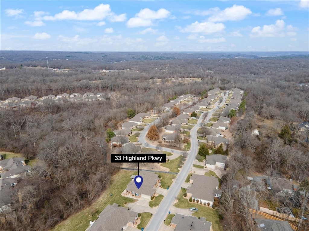 33 Highland Parkway