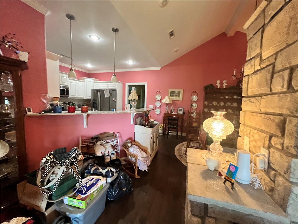 1302 SW Doe Lane