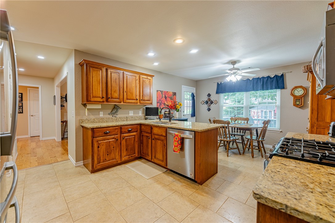 3885 Shannendoah Lane