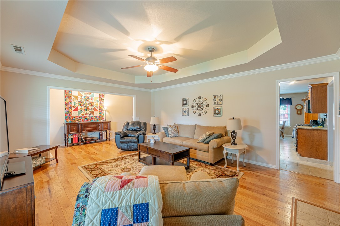 3885 Shannendoah Lane