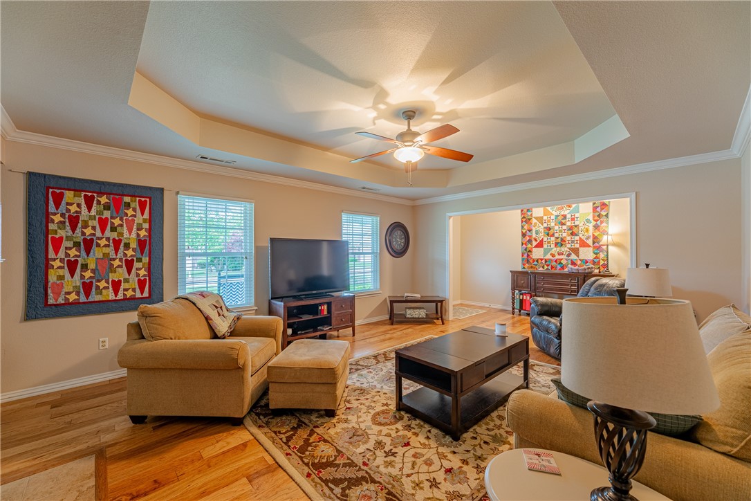 3885 Shannendoah Lane