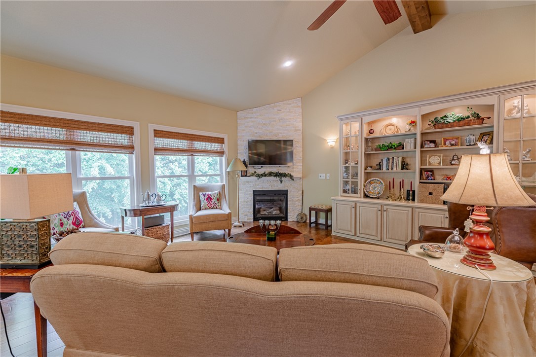 21 Parkridge Drive