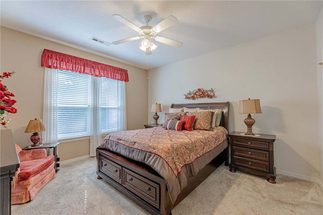 16 Highland Parkway