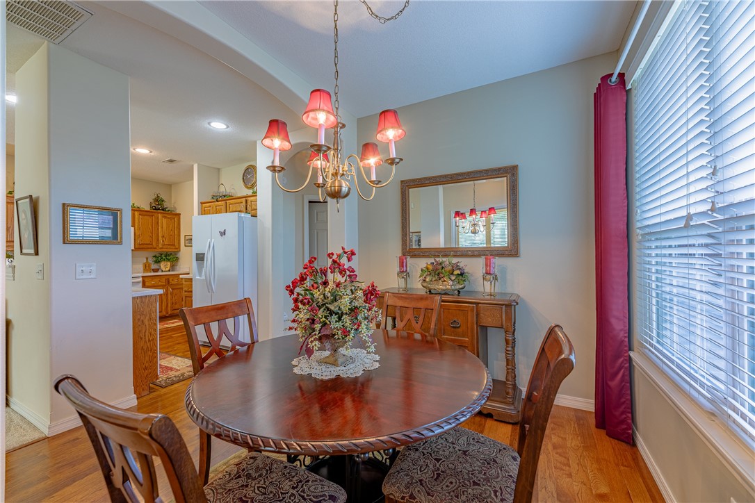 16 Highland Parkway