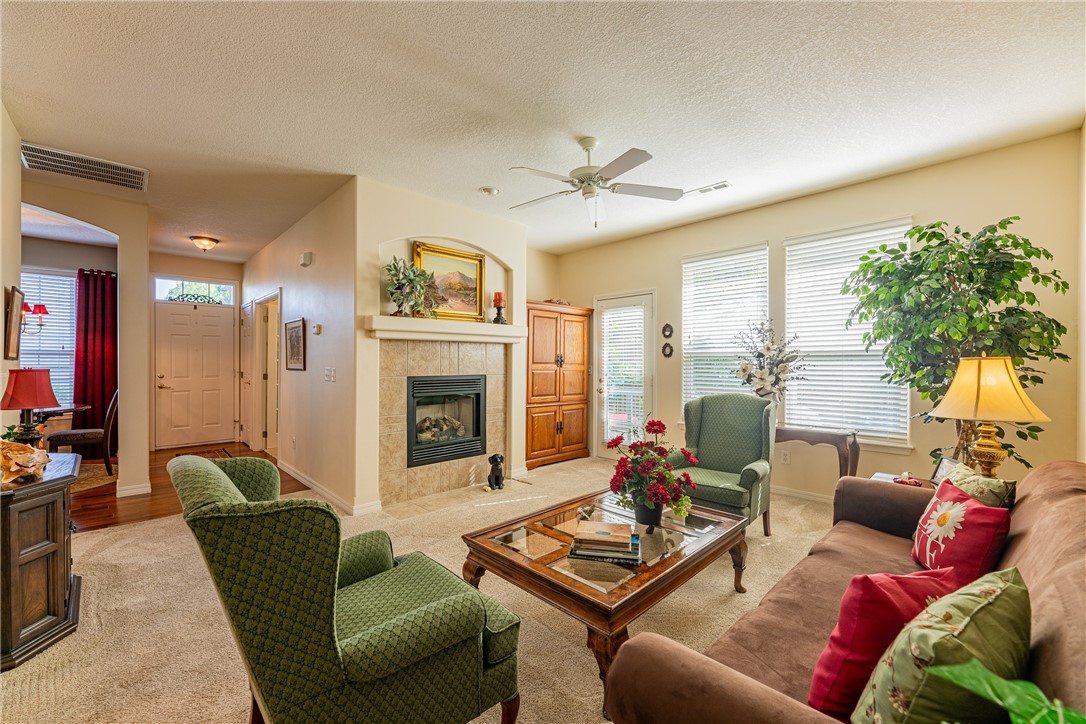 16 Highland Parkway