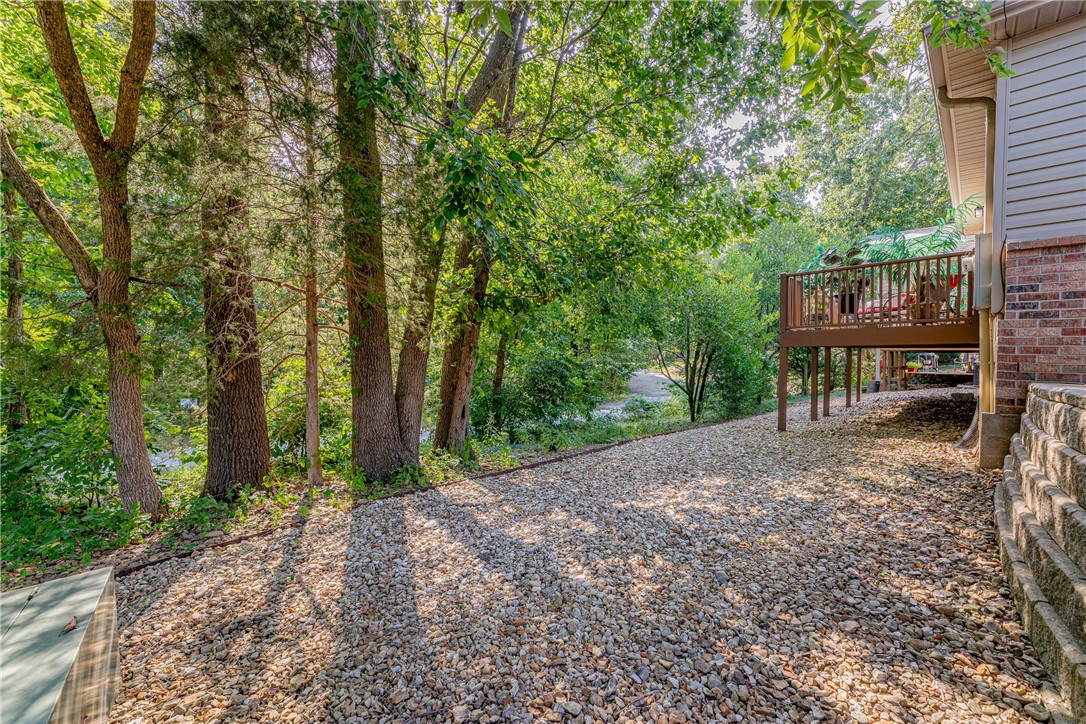 16 Highland Parkway