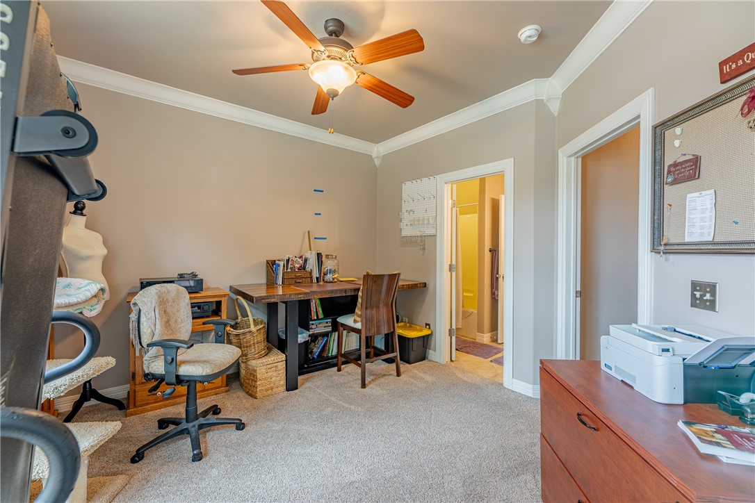 7 E Elvendon Drive