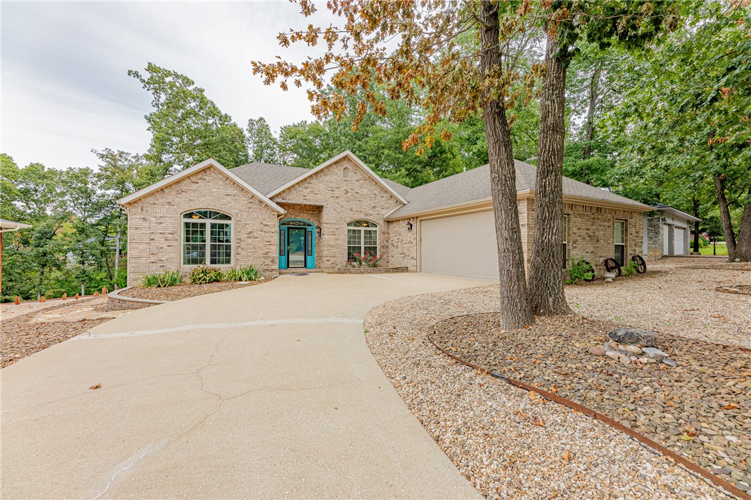 7 E Elvendon Drive