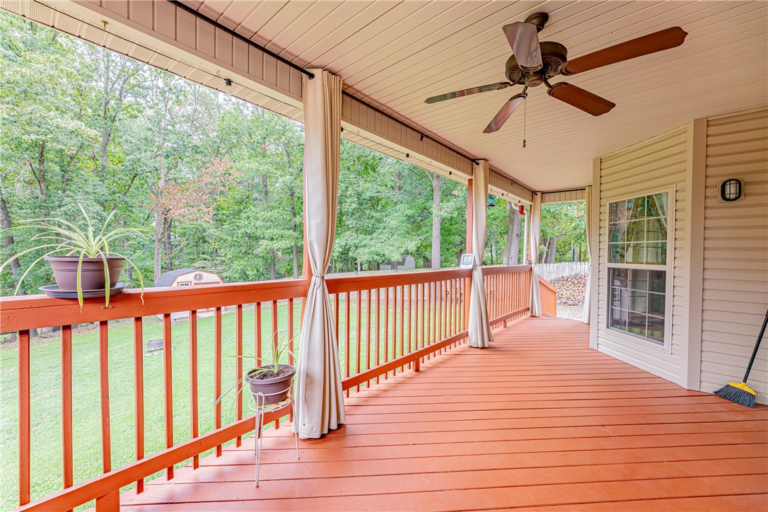 7 E Elvendon Drive