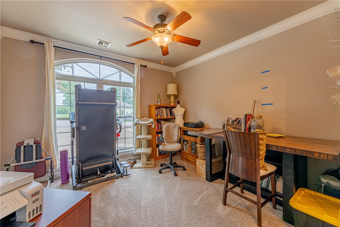 7 E Elvendon Drive