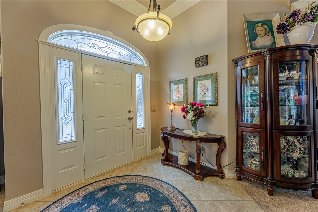 7 E Elvendon Drive
