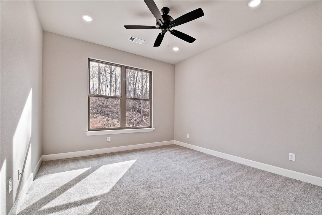 16 Colmonell Lane