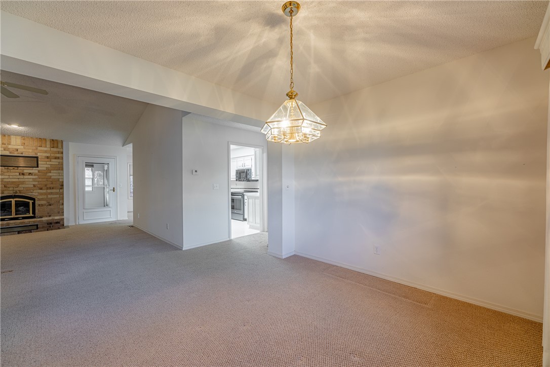 12 Kirkcudbright Drive