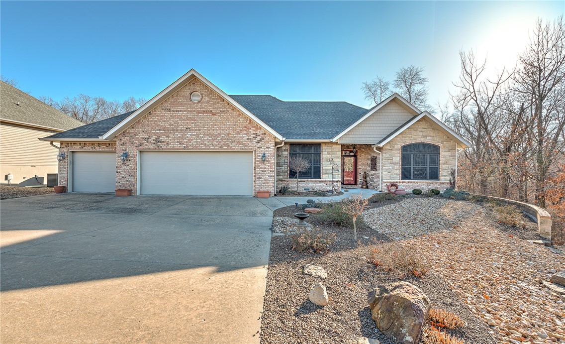 13 Renfrew Drive