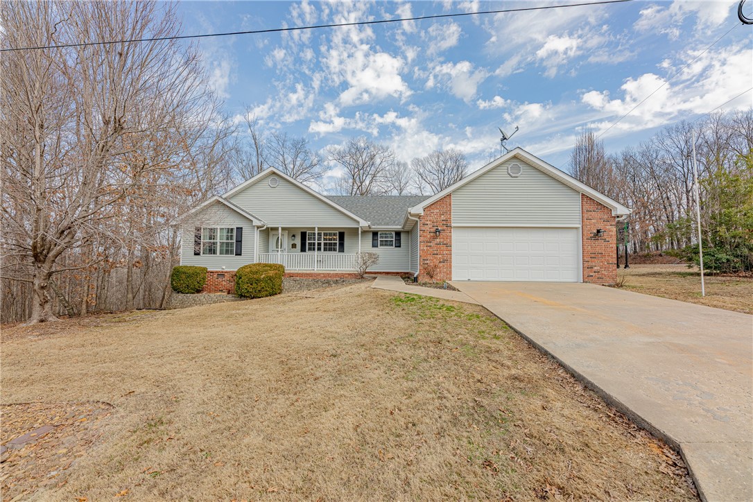 2 Egton Drive