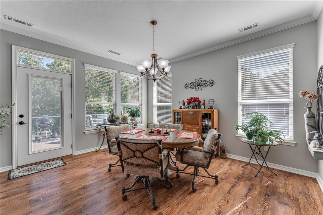 48 Highland Parkway