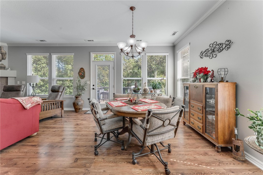 48 Highland Parkway