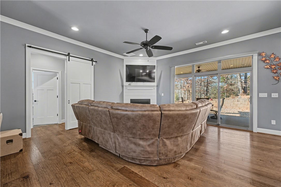 9 Luncarty Lane