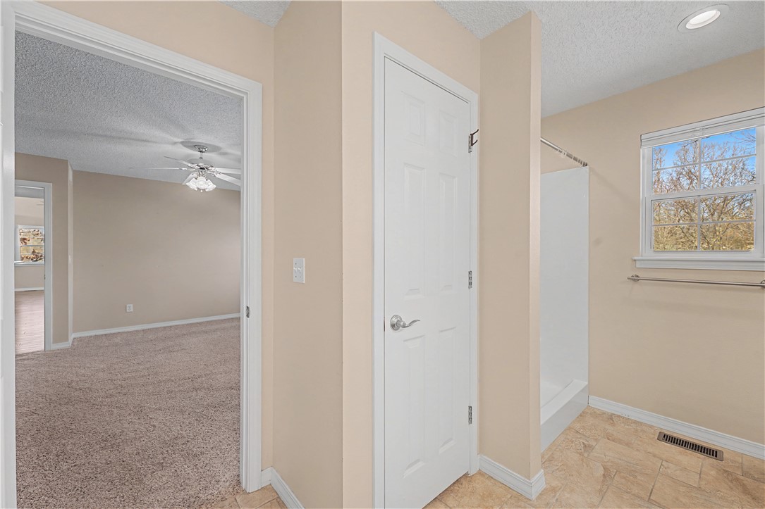 16 Dunvegan Lane