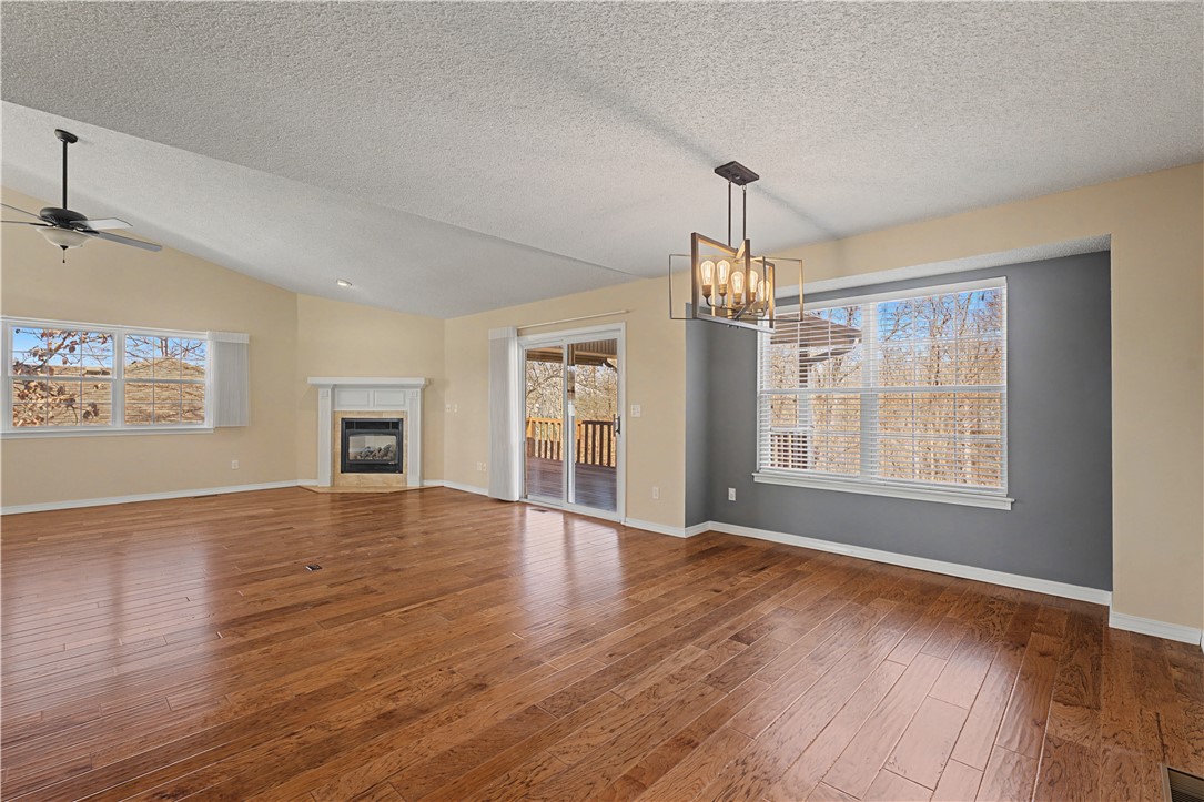 16 Dunvegan Lane