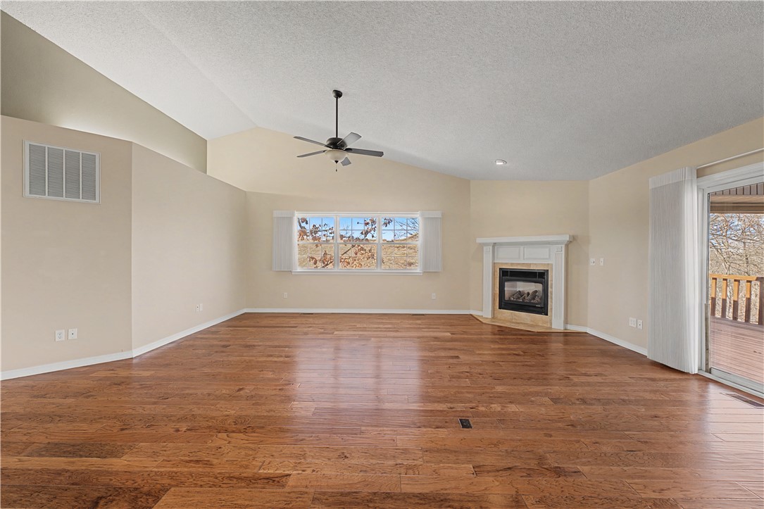 16 Dunvegan Lane