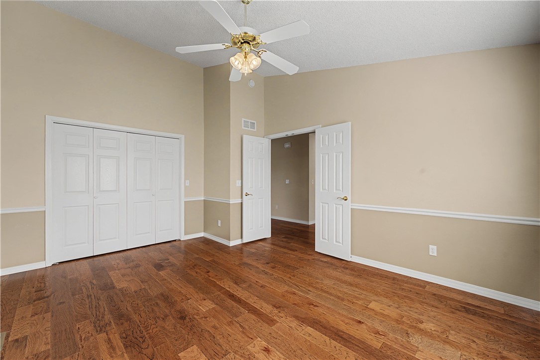 16 Dunvegan Lane