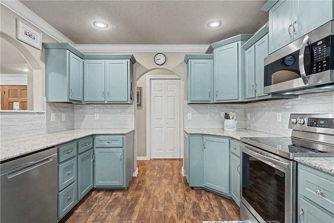 5 Queensborough Drive