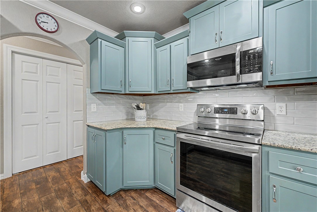 5 Queensborough Drive