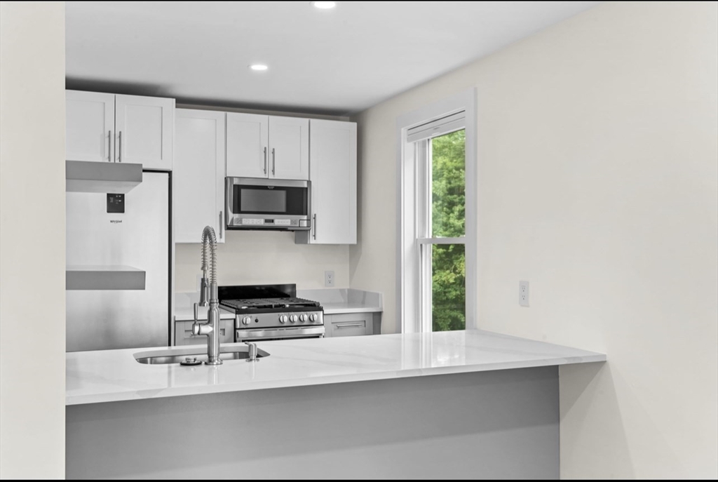 56 Spring St # 3