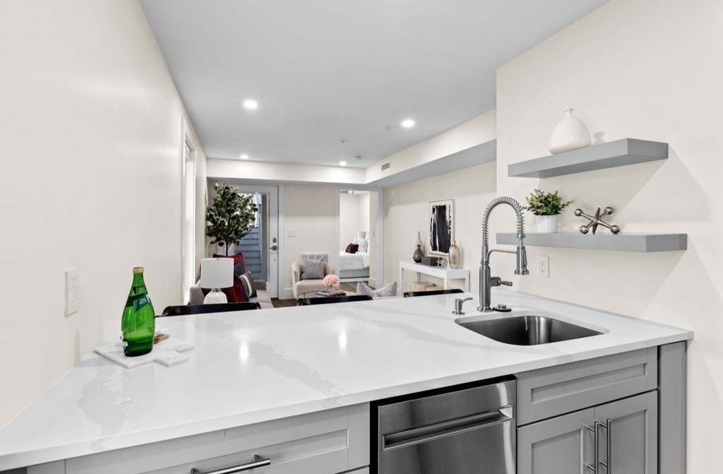 56 Spring St # 3