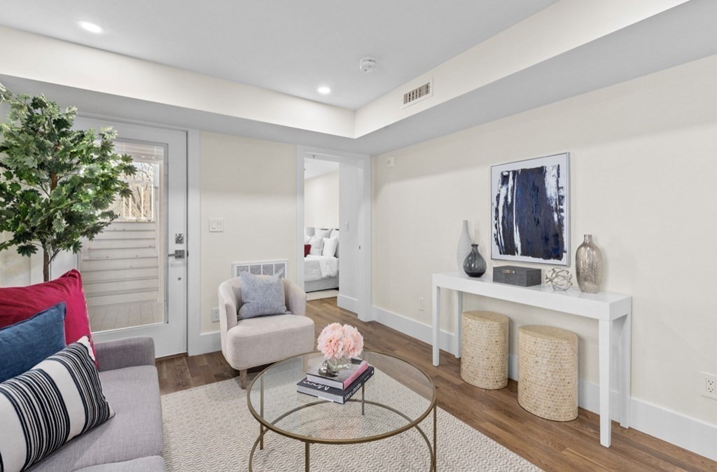 56 Spring St # 3