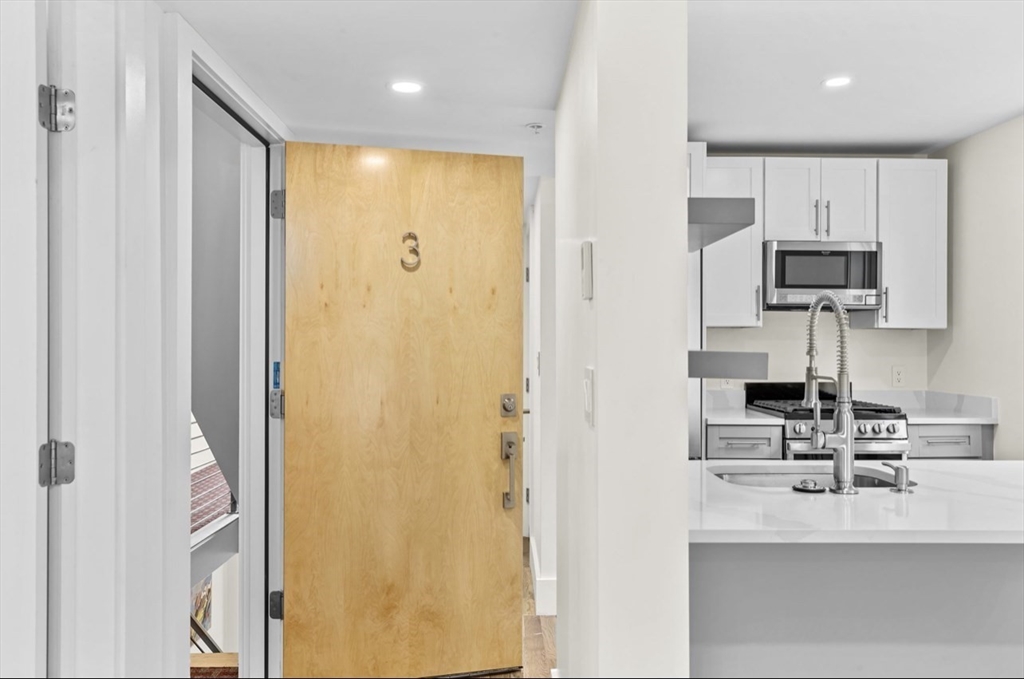 56 Spring St # 3
