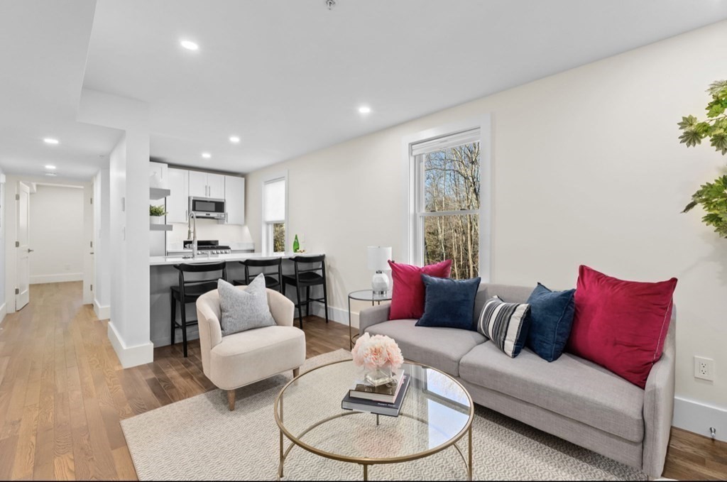 56 Spring St # 3