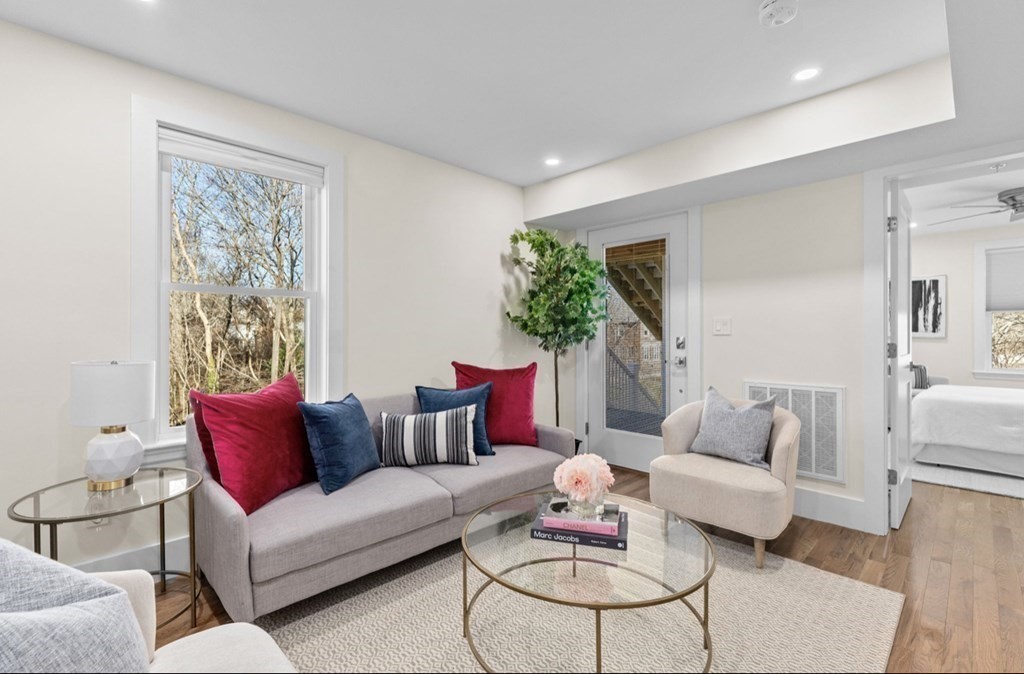 56 Spring St # 3