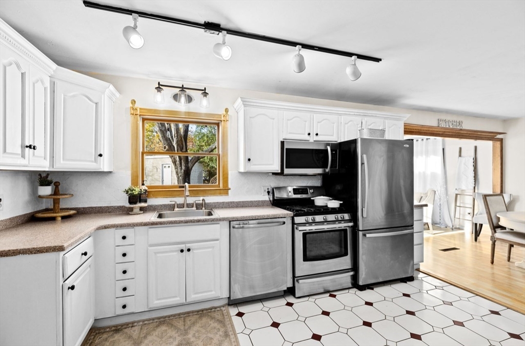 55 Chandler Dr