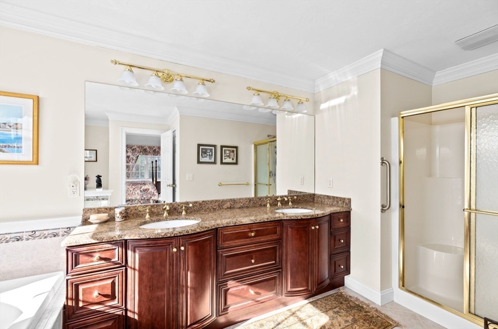 22 Doctors Hill Dr # 22