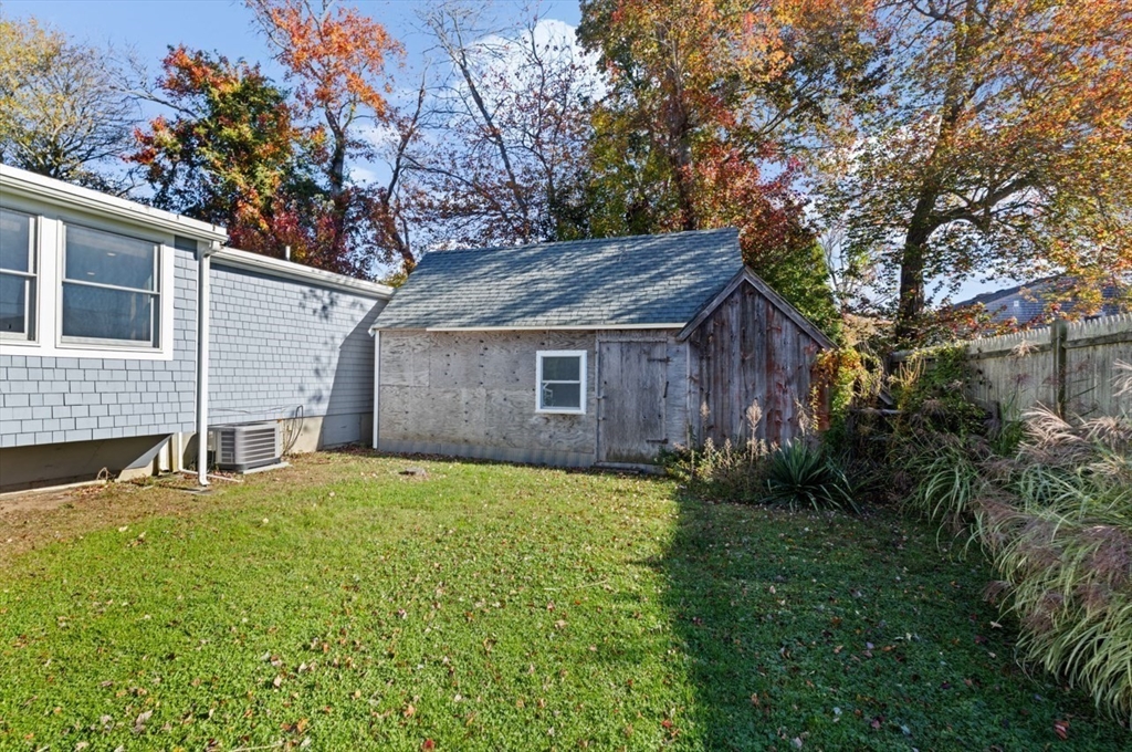 12 Richfield Rd, Scituate
