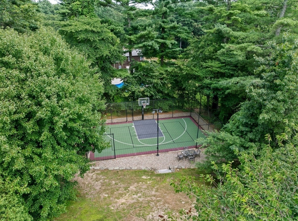160 Hillcrest Rd