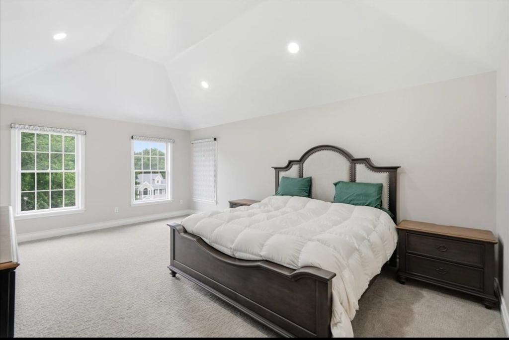 256 Hillcrest Rd