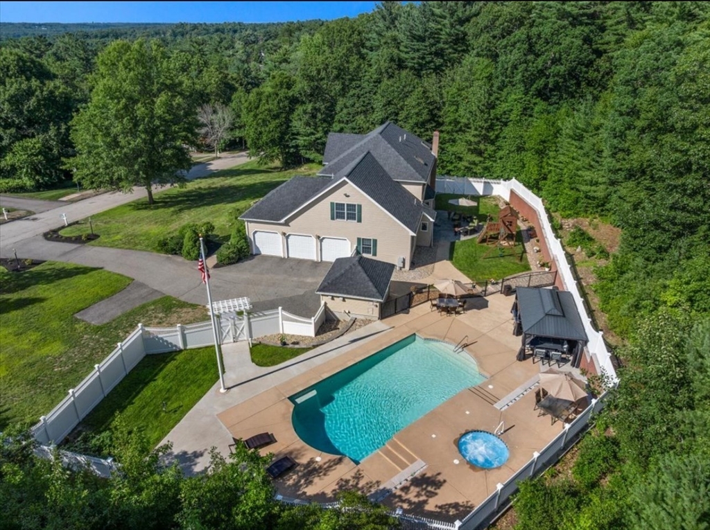 256 Hillcrest Rd