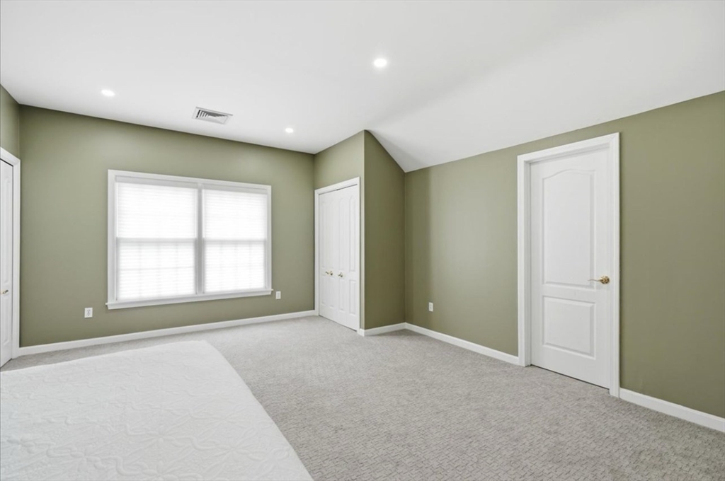 256 Hillcrest Rd