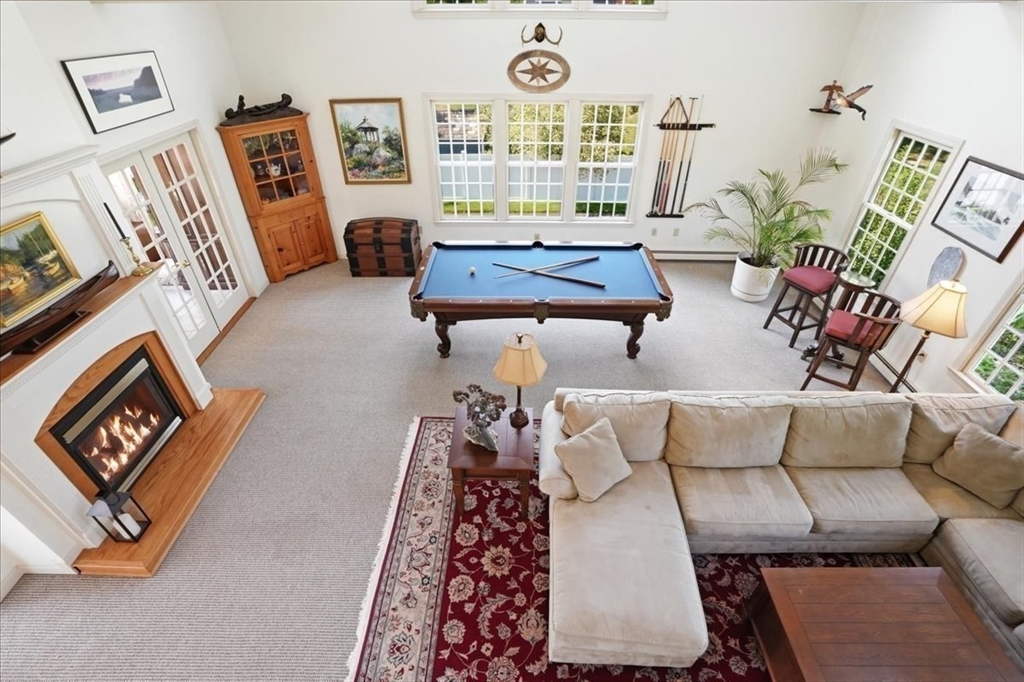 104 Pokanoket Ln