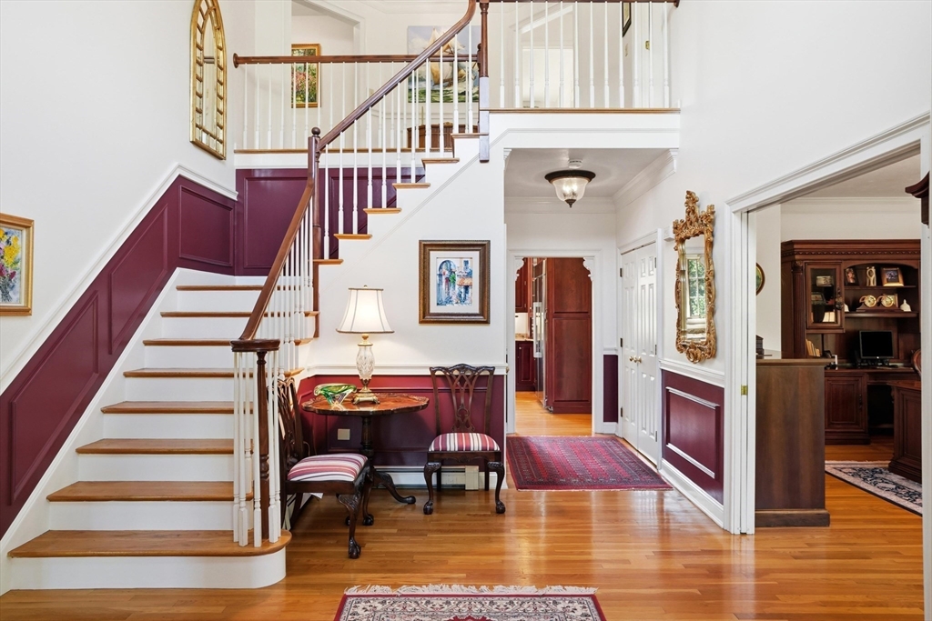 104 Pokanoket Ln