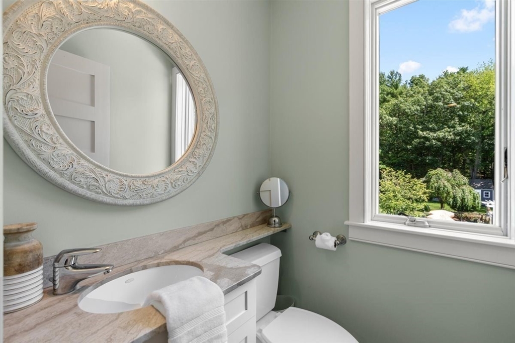26 Fox Hill Cir